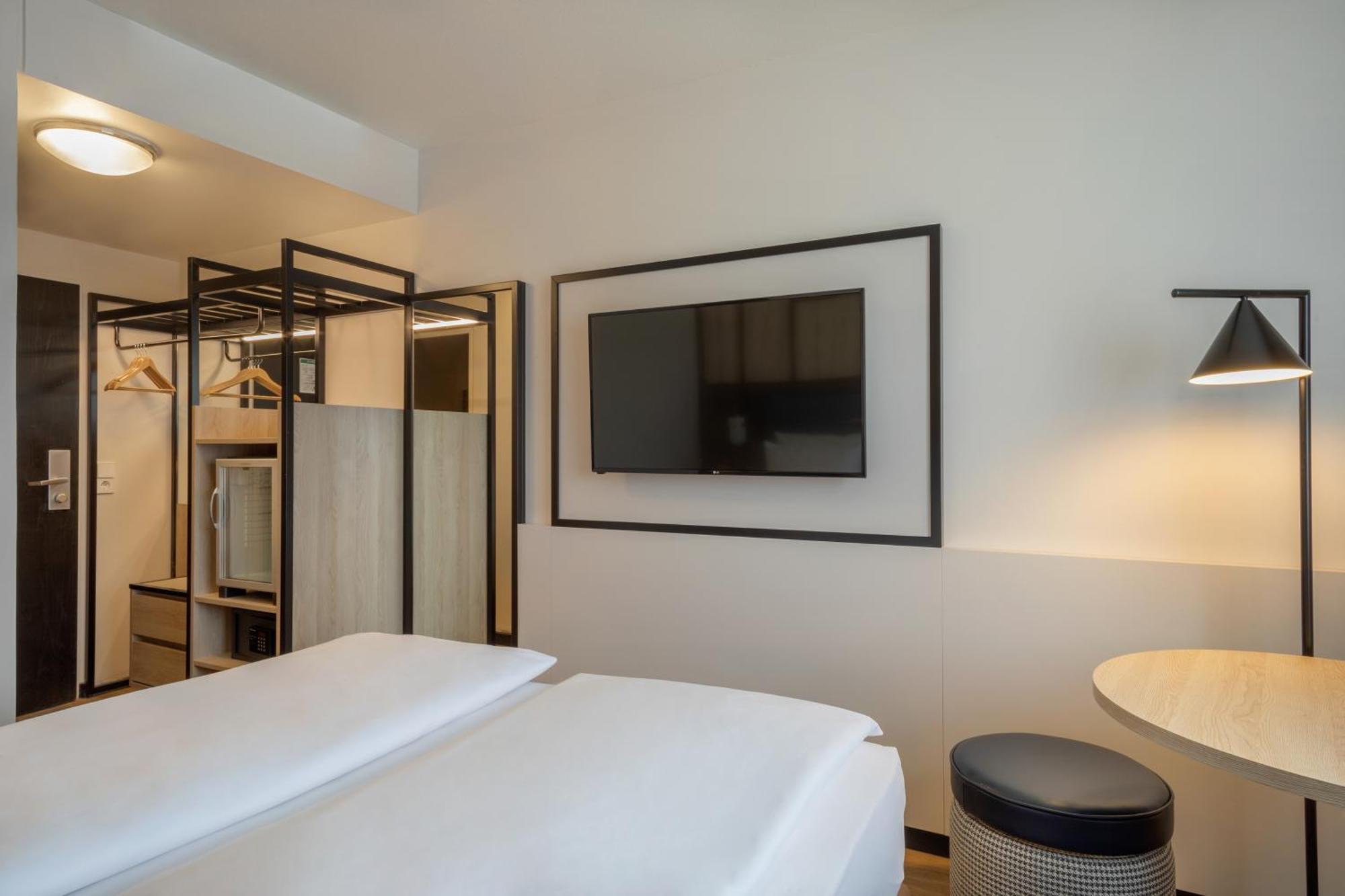 Center Affiliated By Melia 4* München